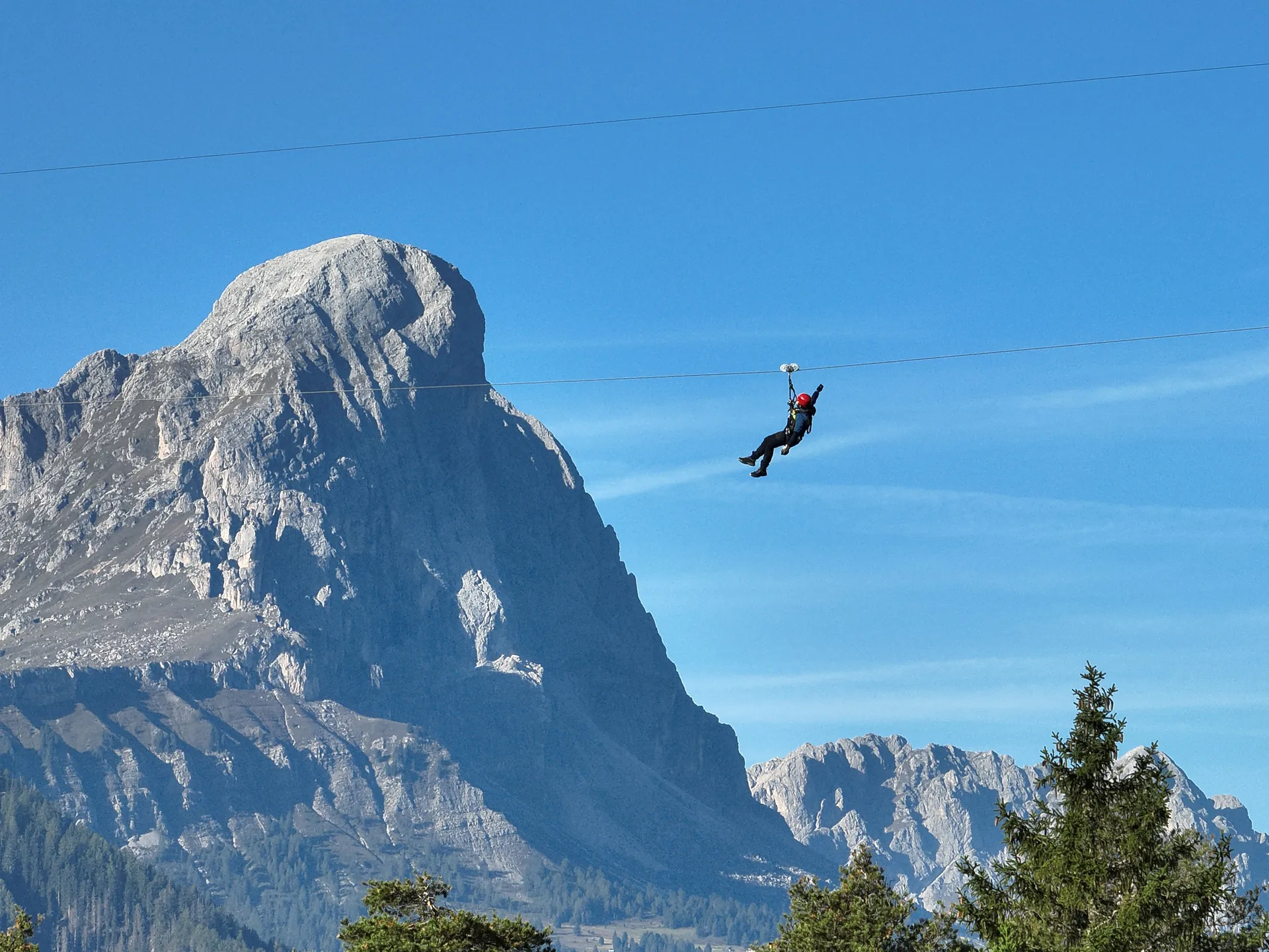 Zipline con vista Sass de Putia