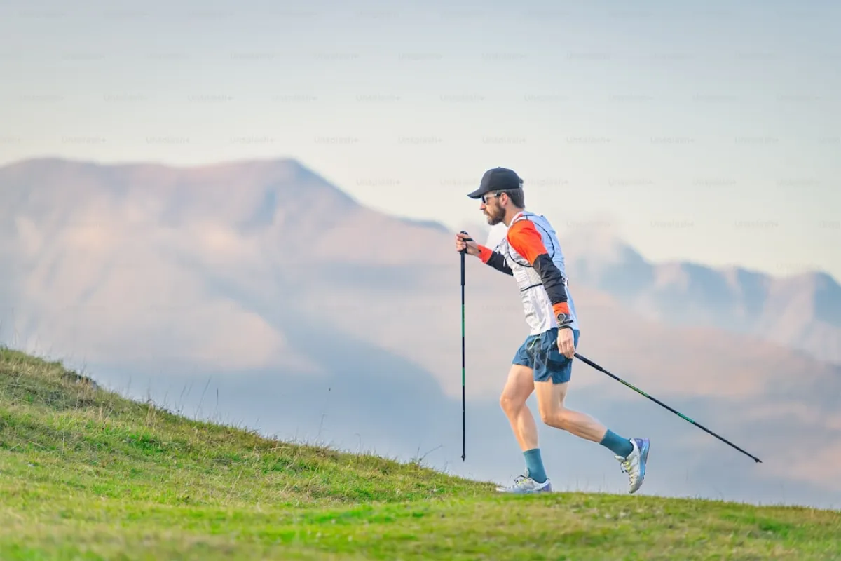 Nordic Walking dans les Dolomites: Parcours et Bienfaits