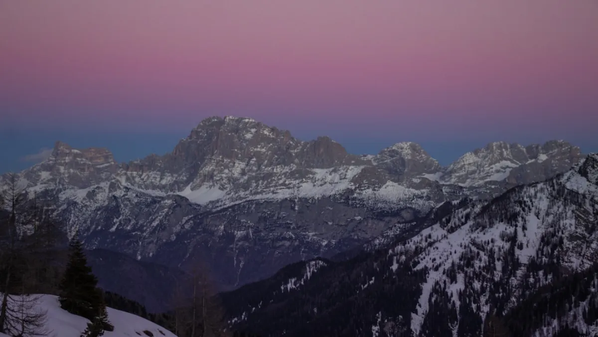 Sunset in the Dolomites: Best Spots and Times